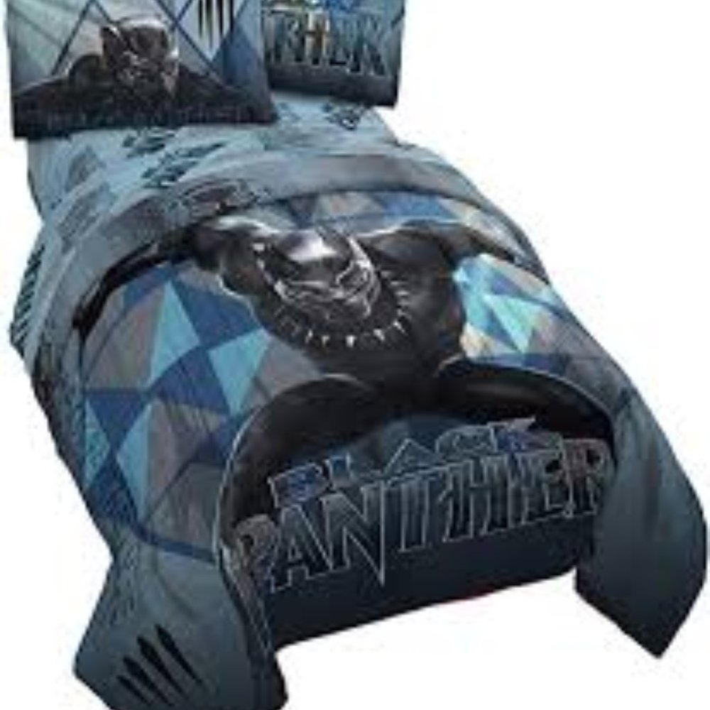 Black Panther comforter & pillow